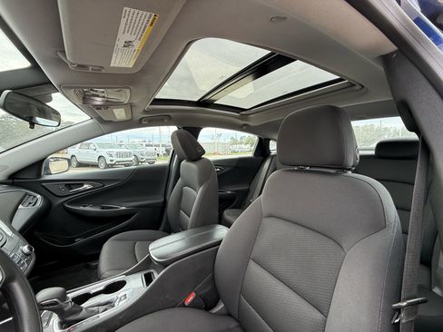 Used 2023 Chevrolet Malibu LT image 27