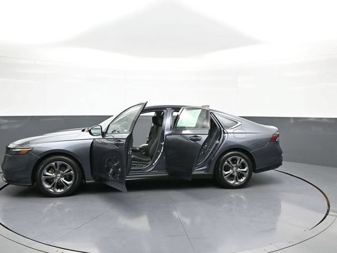 Certified 2023 Honda Accord EX image 43