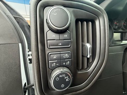 Certified 2025 Chevrolet Silverado 2500 Custom w/ Custom Value Package image 21