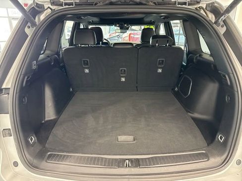 Used 2024 Jeep Grand Cherokee Limited 4xe image 10