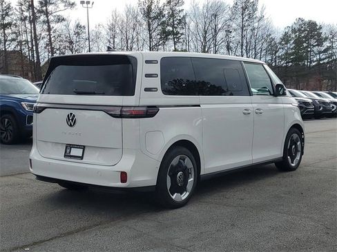 New 2025 Volkswagen ID. Buzz Pro S image 4