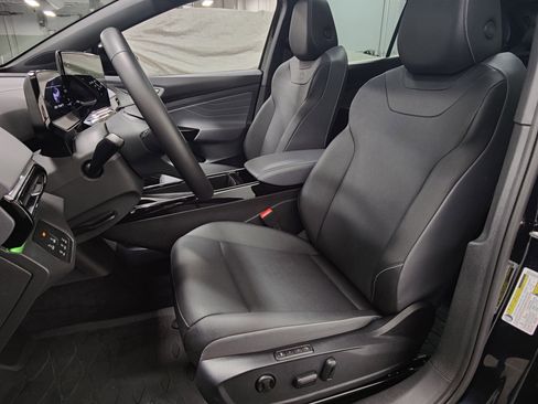 Used 2023 Volkswagen ID.4 Pro S image 16