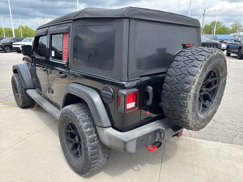 Used 2018 Jeep Wrangler Unlimited Sport AWD/4WD image 7
