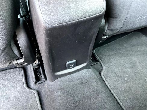 Used 2018 Chevrolet Cruze LT w/ Convenience Package FWD image 10