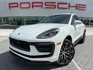 Used 2026 Porsche Macan AWD/4WD video 1