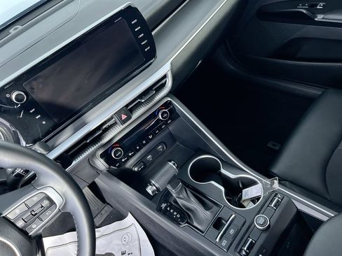 Used 2024 Kia K5 GT-Line image 23