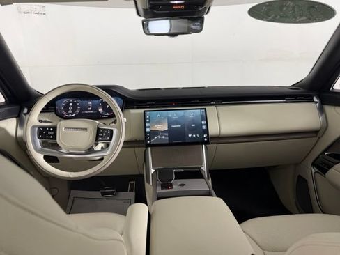 Used 2025 Land Rover Range Rover Long Wheelbase Autobiography AWD/4WD image 27