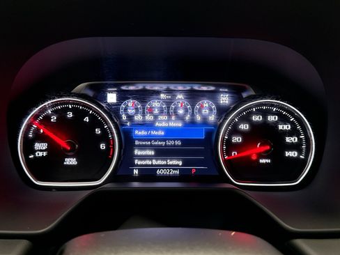 Used 2021 Chevrolet Tahoe Premier w/ Premium Package AWD/4WD image 13