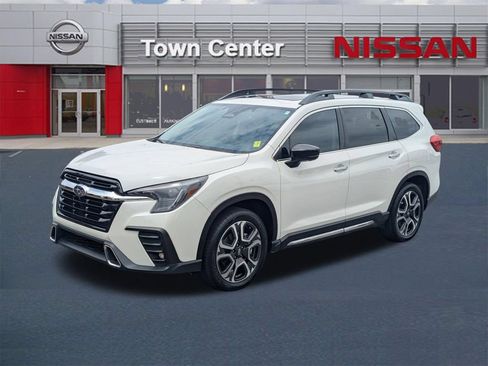Used 2024 Subaru Ascent Touring AWD/4WD image 3