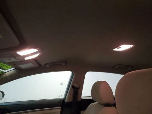 Used 2017 Hyundai Elantra SE image 22