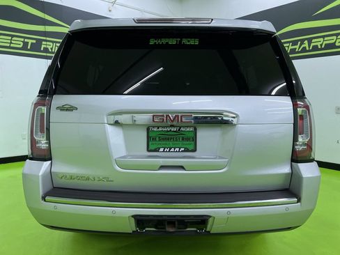 Used 2016 GMC Yukon XL Denali AWD/4WD image 8