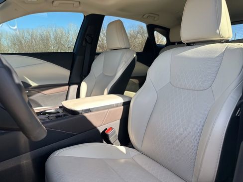 Used 2024 Lexus RX 350 Premium Plus w/ Convenience Package image 5