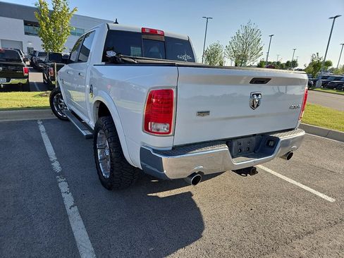 Used 2015 RAM 1500 Laramie w/ Convenience Group AWD/4WD image 4