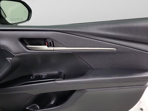Certified 2025 Toyota Camry SE w/ Convenience Package image 16