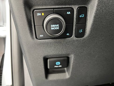 Used 2025 Ford Expedition Platinum AWD/4WD image 67