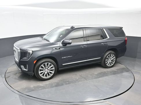 Used 2021 GMC Yukon Denali w/ Denali Premium Package AWD/4WD image 17