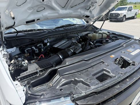 Used 2021 Ford F550 2WD Regular Cab Super Duty image 16
