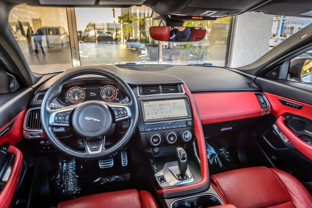 Used 2020 Jaguar E-PACE R-Dynamic HSE AWD/4WD image 24