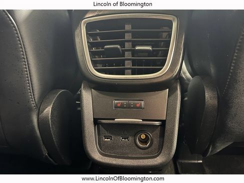 Used 2019 Lincoln Nautilus Reserve AWD/4WD image 12