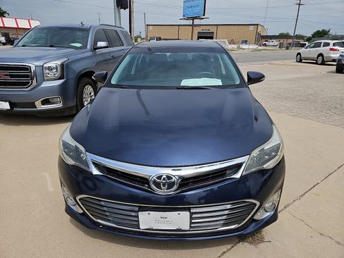 Used 2014 Toyota Avalon XLE FWD image 5