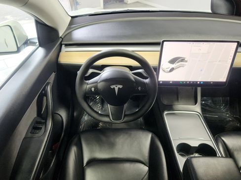 Used 2021 Tesla Model Y Performance AWD/4WD image 17