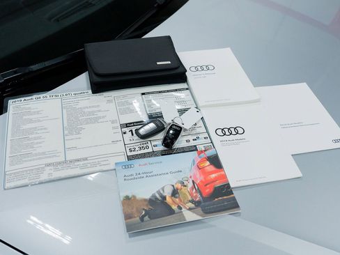 Used 2019 Audi Q8 Prestige w/ Towing Package image 49