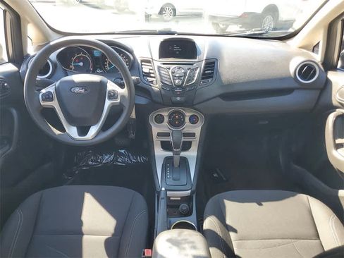 Used 2018 Ford Fiesta SE image 12