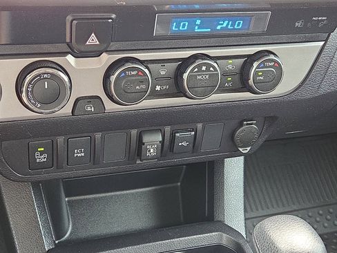 Used 2023 Toyota Tacoma 4x4 Double Cab w/ Trail Edition image 18