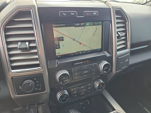 Used 2015 Ford F150 Platinum w/ Equipment Group 701A Luxury AWD/4WD image 20