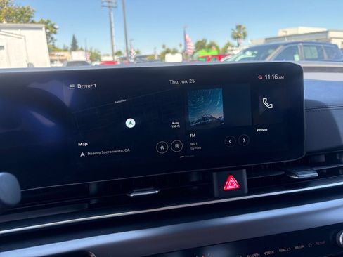Used 2026 Kia Carnival FWD image 21
