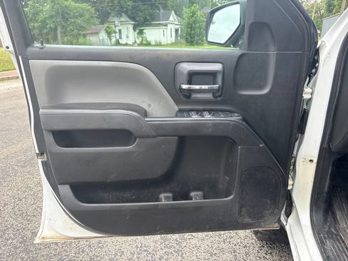 Used 2019 Chevrolet Silverado 1500 W/T w/ WT Convenience Package AWD/4WD image 13