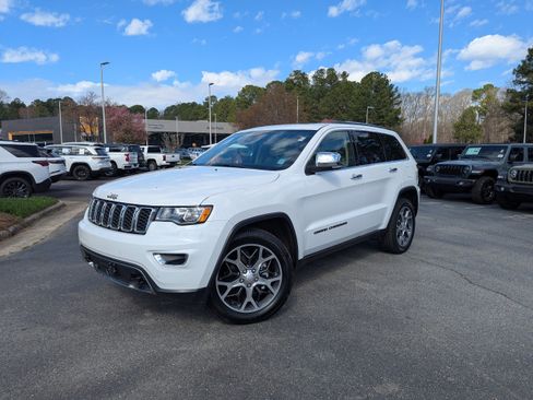 Used 2020 Jeep Grand Cherokee Limited w/ Luxury Group II image 1