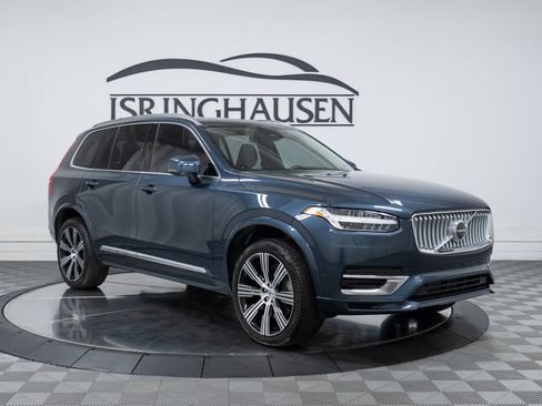 Certified 2025 Volvo XC90 T8 Plus w/ Protection Package Premier AWD/4WD image 3