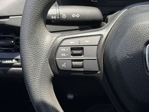 Used 2025 Honda Accord LX image 13
