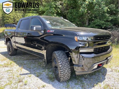Used 2021 Chevrolet Silverado 1500 LT Trail Boss w/ Convenience Package II AWD/4WD image 1
