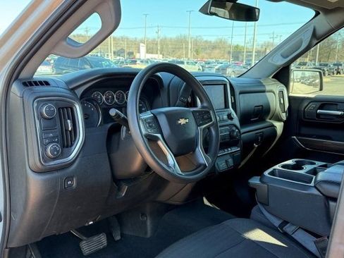 Used 2020 Chevrolet Silverado 1500 LT image 14