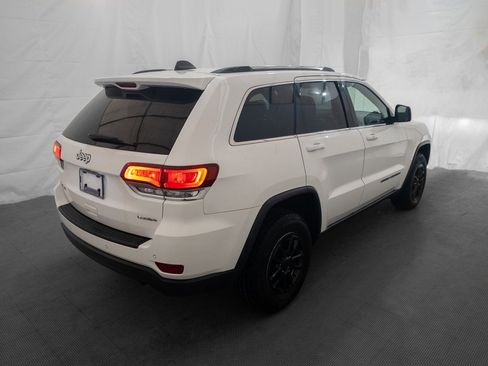 Used 2020 Jeep Grand Cherokee Laredo image 9