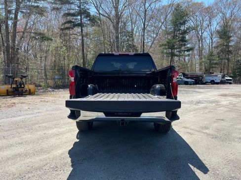 Certified 2023 Chevrolet Silverado 1500 LT AWD/4WD image 38