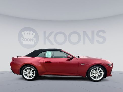 Used 2024 Ford Mustang GT Premium image 8