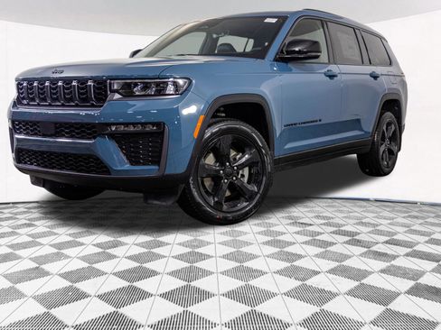 New 2026 Jeep Grand Cherokee L Limited AWD/4WD image 2