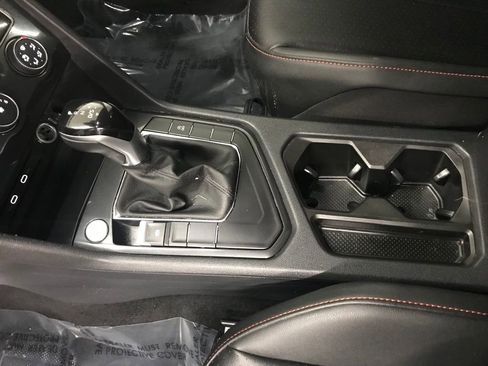 Used 2024 Volkswagen Tiguan SE image 21