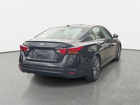 Certified 2024 Nissan Altima 2.5 SV image 5