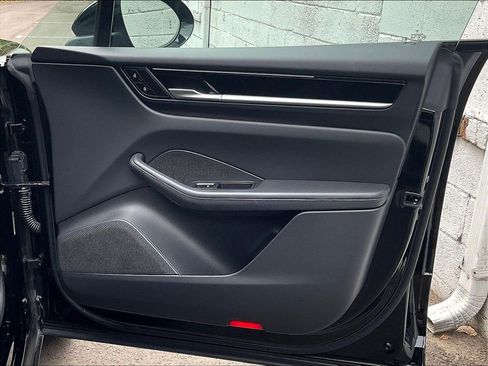 Certified 2024 Porsche Macan 4 Electric image 29