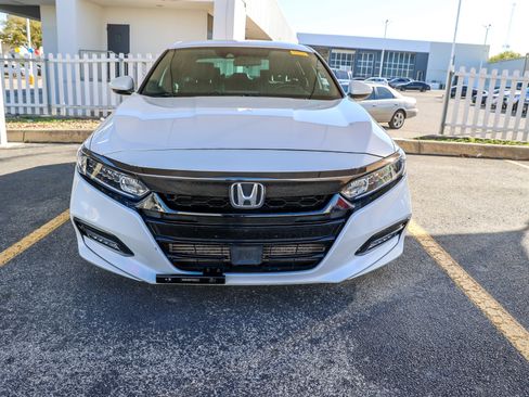 Used 2020 Honda Accord Sport image 4