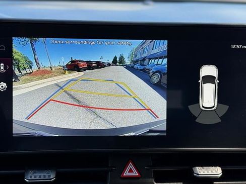 Used 2024 Kia Sportage EX image 28