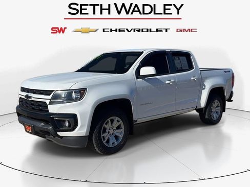 Used 2021 Chevrolet Colorado LT w/ LT Convenience Package image 3