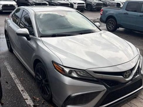 Used 2021 Toyota Camry XSE FWD image 15