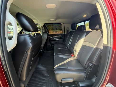 Used 2018 RAM 2500 Laramie w/ Off Road Package AWD/4WD image 8