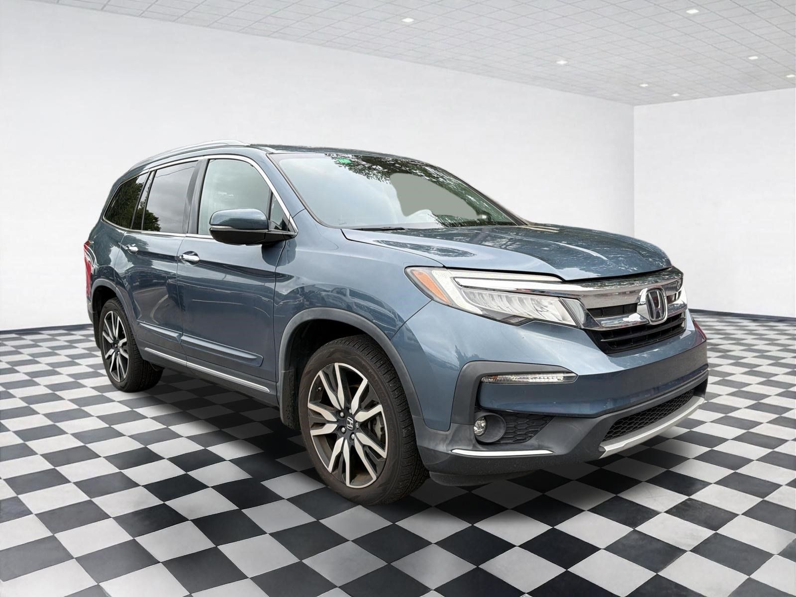 Used 2022 Honda Pilot Touring image 3
