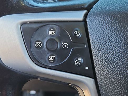 Used 2022 GMC Terrain SLT image 24